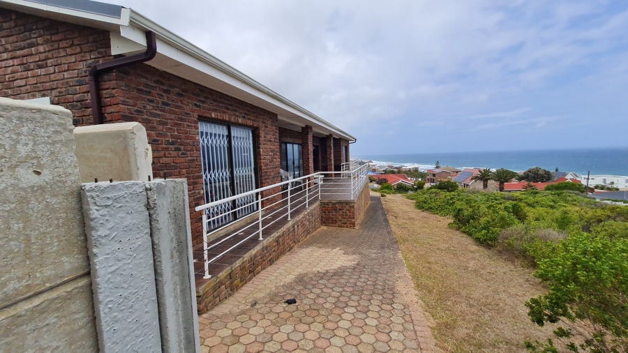 5 Bedroom Property for Sale in Dana Bay Western Cape